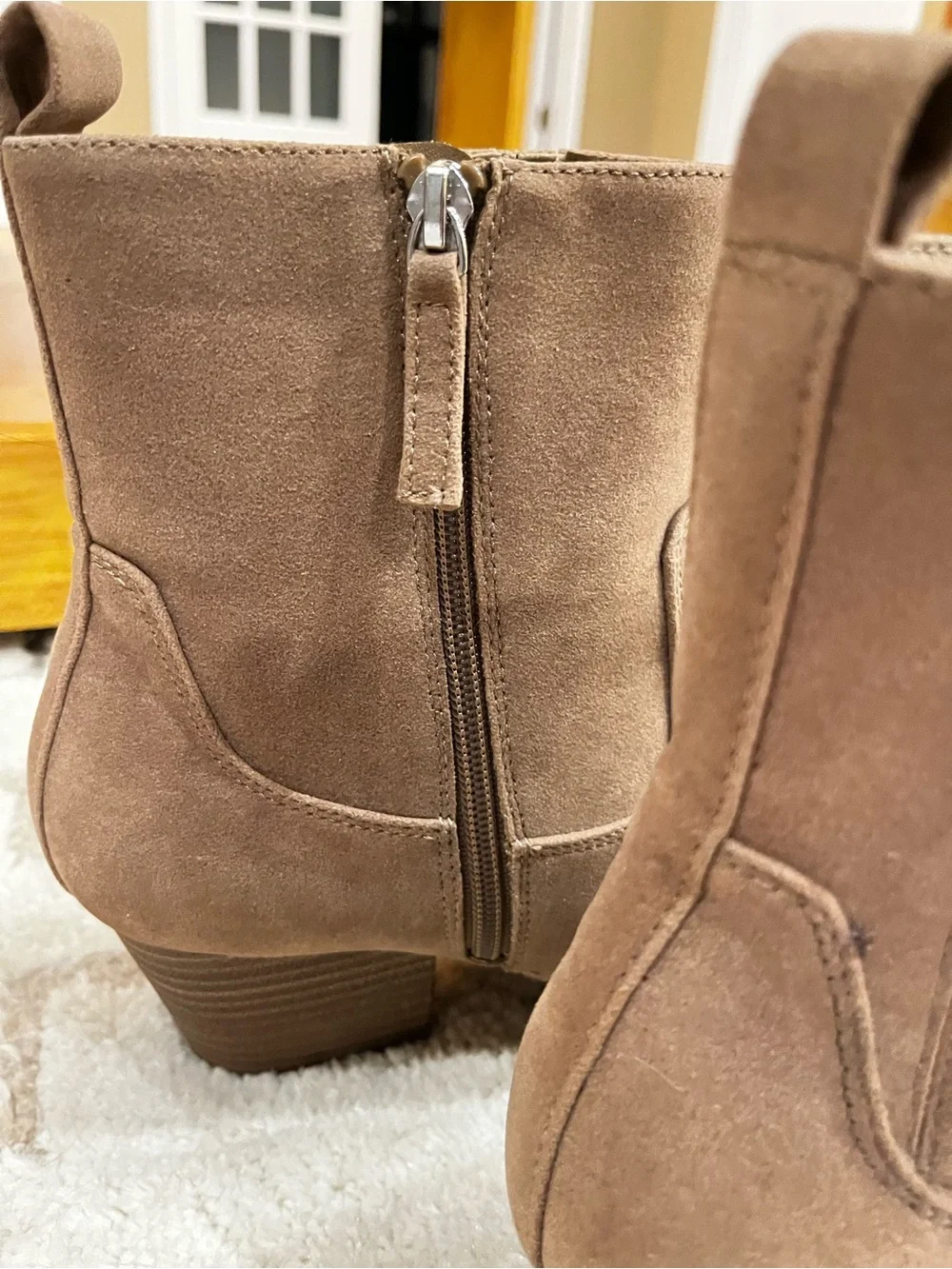 Universal Thread Taupe Western Ankle Boots Women’s 9.5 Side Zip Booties